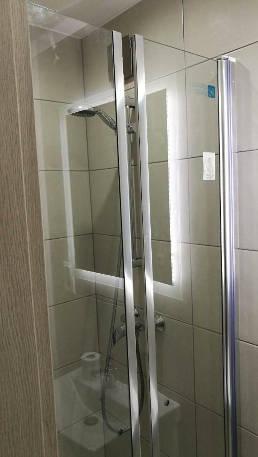 Comfortable Studio Only 20 Minutes From International Conference Center Katowice Best Place For Wuf2022 Eec Tnf Off Etc Siemianowice Śląskie Esterno foto