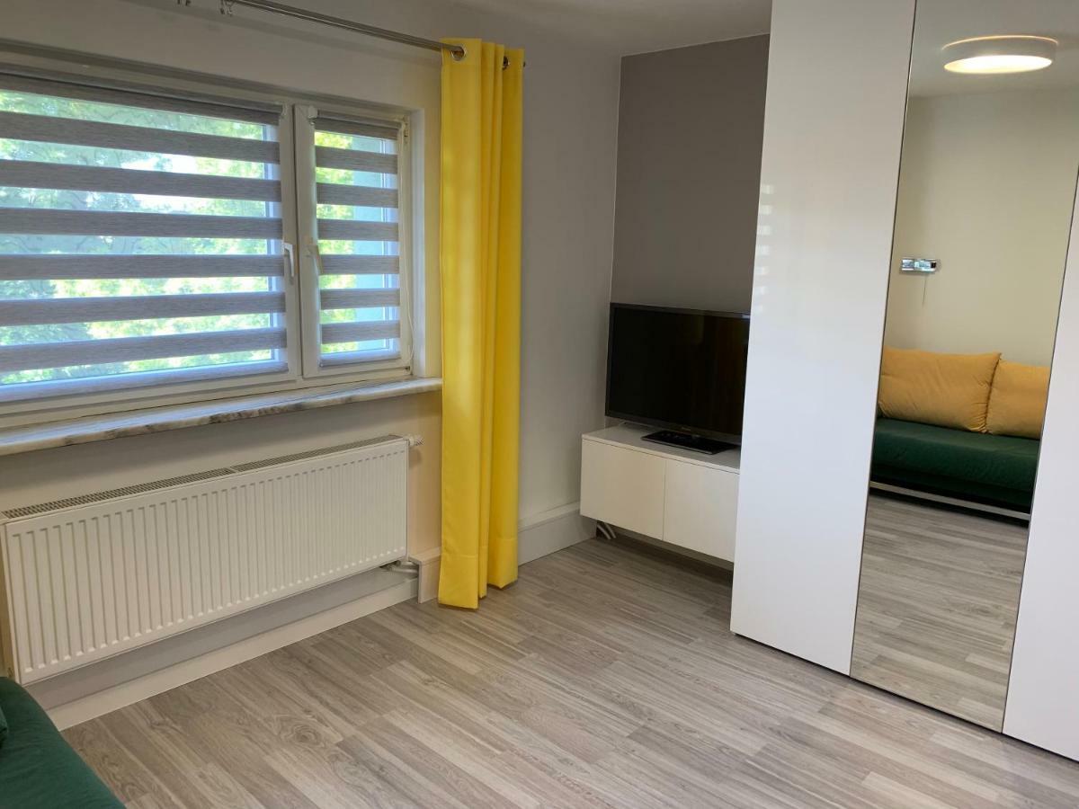 Comfortable Studio Only 20 Minutes From International Conference Center Katowice Best Place For Wuf2022 Eec Tnf Off Etc Siemianowice Śląskie Esterno foto